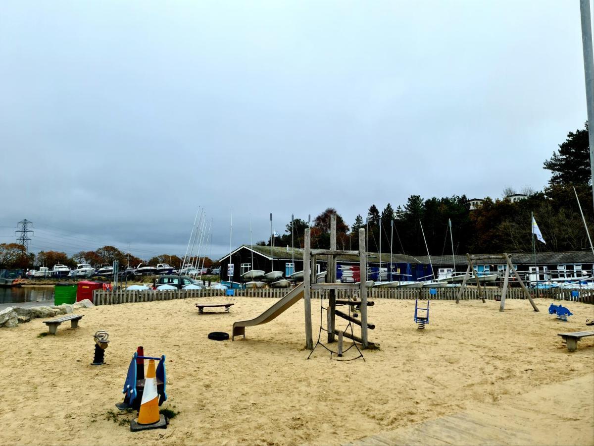 Escape City Caravan Lytchett Minster Bagian luar foto
